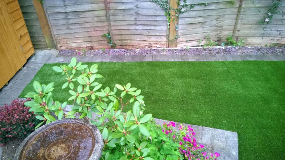artificial grass in crawley