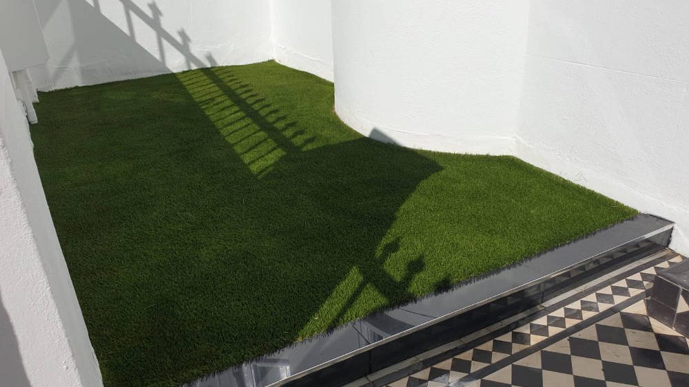 Artificial Grass for Kerb Appeal | Easigrass | Sussex Artificial Grass Company